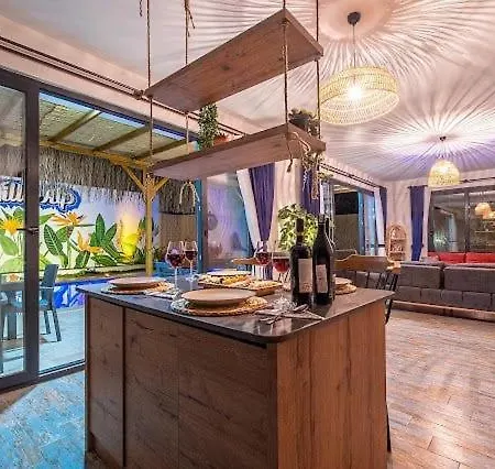 Alp Villa *